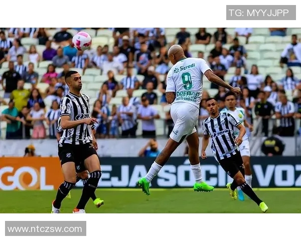 观看篮球比赛的足球明星有哪些他们的球场表现与热爱是否相似 观看篮球比赛的足球明星有哪些他们的球场表现与热爱是否相似