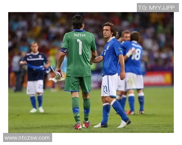 75后足球明星崛起之路:从绿茵场到荣耀时刻的精彩回顾 75后足球明星崛起之路:从绿茵场到荣耀时刻的精彩回顾